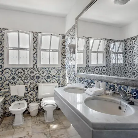 Casa Edmundo Em *